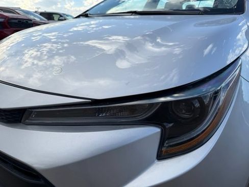 Used 2025 Toyota Corolla LE FWD image 10