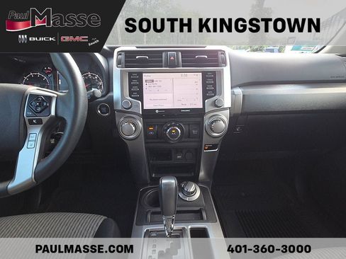 Used 2022 Toyota 4Runner SR5 AWD/4WD image 21