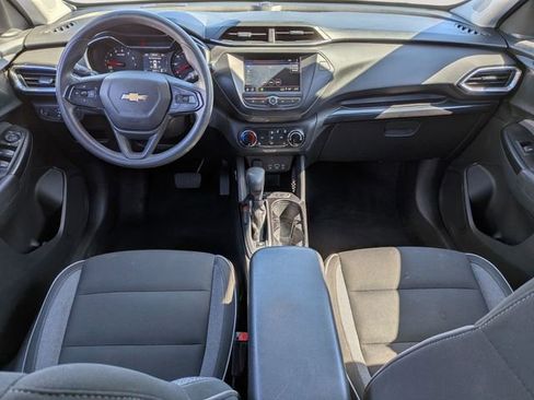 Used 2022 Chevrolet TrailBlazer LT image 28