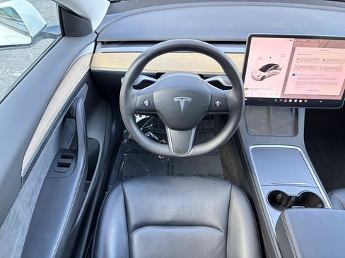 Used 2022 Tesla Model 3 Long Range AWD/4WD image 5