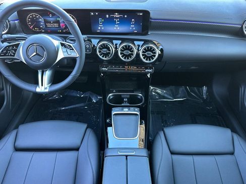 New 2025 Mercedes-Benz CLA 250 4MATIC image 16