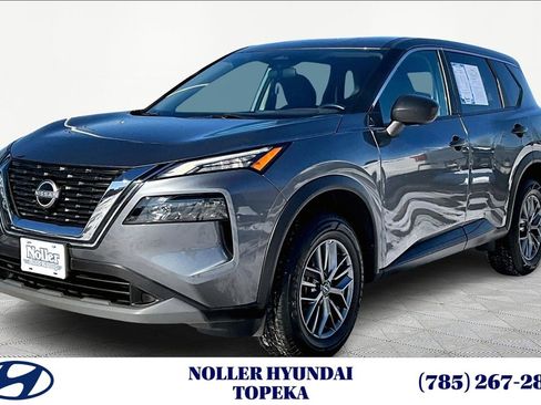 Used 2023 Nissan Rogue S image 1