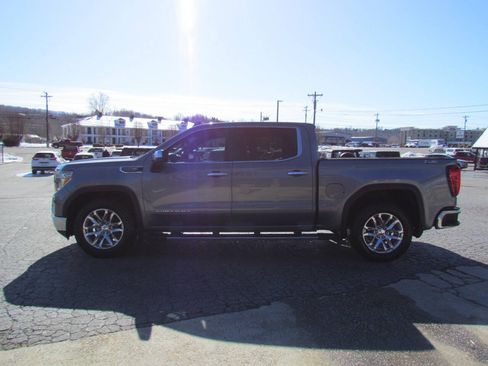 Used 2019 GMC Sierra 1500 SLT w/ SLT Premium Plus Package AWD/4WD image 4