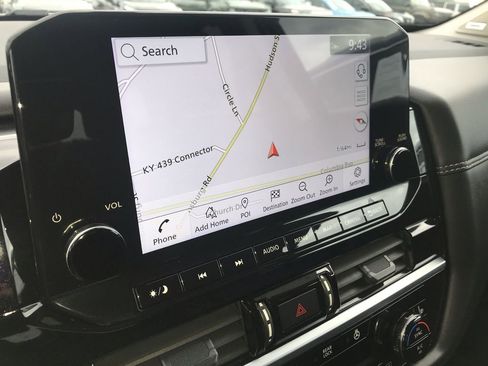 Used 2024 Nissan Pathfinder Platinum image 18