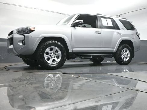 Used 2024 Toyota 4Runner SR5 Premium image 33