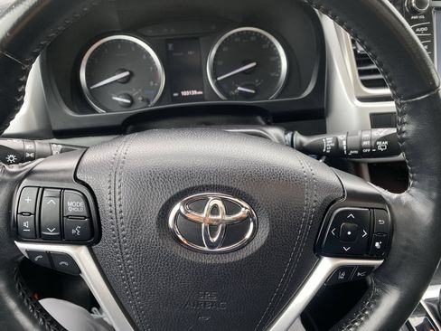Used 2019 Toyota Highlander Limited Platinum image 19