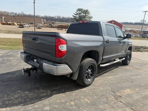 Used 2016 Toyota Tundra SR5 w/ SR5 Upgrade Package image 4