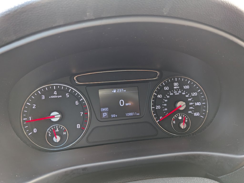 Used 2020 Kia Sorento LX FWD image 27