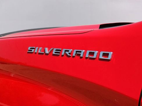 Used 2025 Chevrolet Silverado 1500 LT AWD/4WD image 24