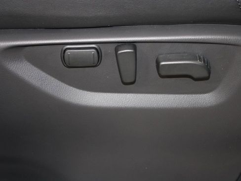 Used 2024 Nissan Armada Platinum w/ Captain's Chairs Package image 27