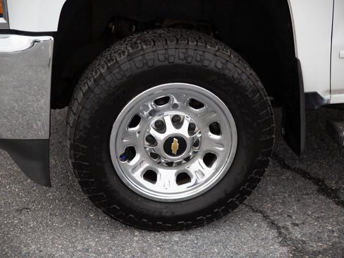 Used 2019 Chevrolet Silverado 2500 LT image 10