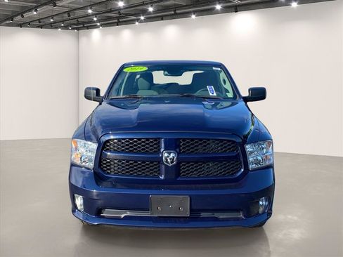 Used 2019 RAM 1500 Express AWD/4WD image 2