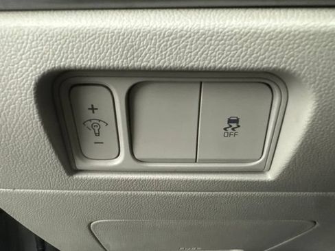 Used 2025 Kia Sorento S FWD image 20