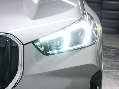 Certified 2023 BMW X1 xDrive28i image 10