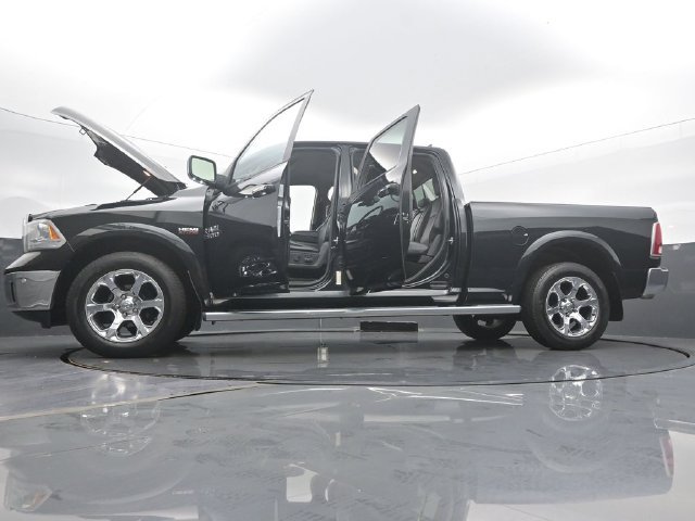 Used 2017 RAM 1500 Laramie w/ Convenience Group AWD/4WD image 59