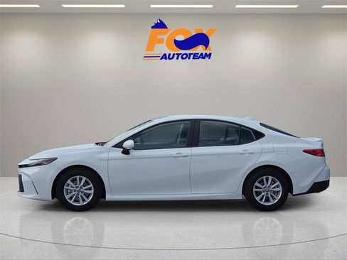 New 2026 Toyota Camry LE image 2