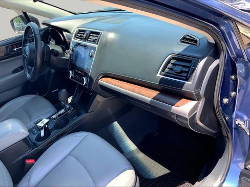Used 2019 Subaru Outback 3.6R Limited w/ Popular Package #2 AWD/4WD image 18