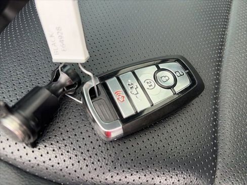 Used 2024 Ford F250 Lariat w/ Lariat Ultimate Package image 29