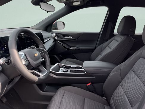New 2027 Chevrolet Equinox LT AWD/4WD image 16