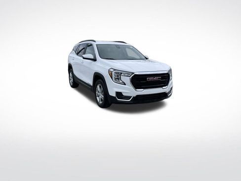 Used 2023 GMC Terrain SLE w/ Driver Convenience Package image 7