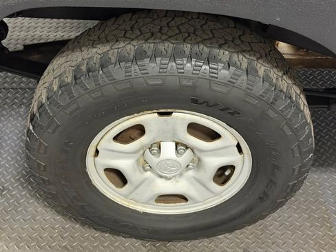 Used 2010 Toyota Tacoma 2WD Access Cab image 18