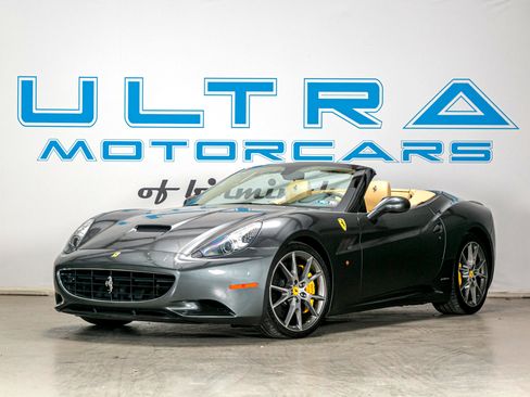 Used 2011 Ferrari California image 5