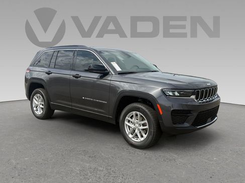 New 2026 Jeep Grand Cherokee Laredo X RWD image 1