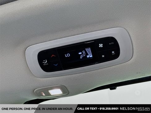 Used 2021 Chrysler Pacifica Limited w/ Premium & Safety Sphere Group image 27