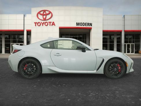 Used 2026 Toyota GR86 Premium w/ Performance Package RWD image 4