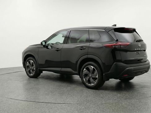 Used 2025 Nissan Rogue SV AWD/4WD image 6