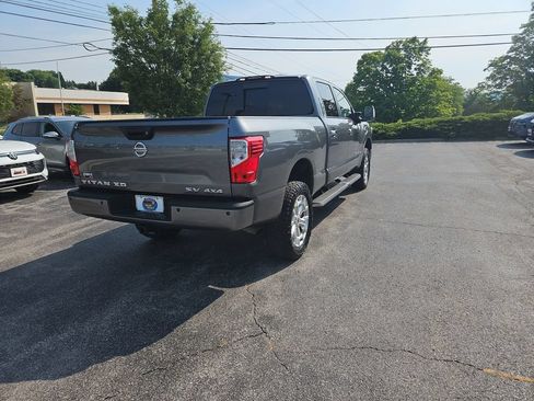 Used 2017 Nissan Titan SV AWD/4WD image 5