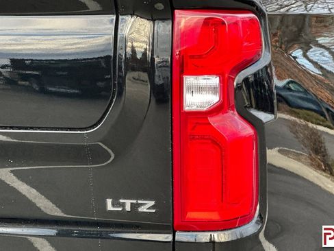 Certified 2024 Chevrolet Silverado 1500 LTZ w/ LTZ Premium Package image 34