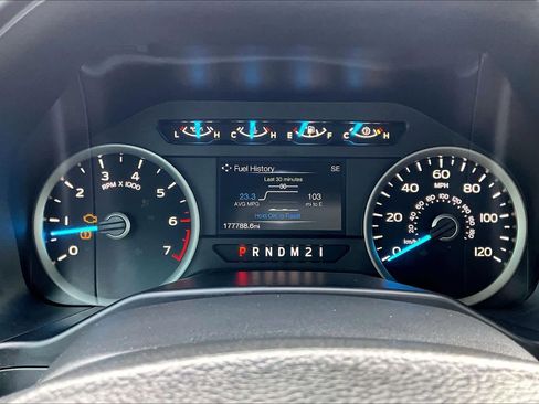 Used 2016 Ford F150 XLT w/ Equipment Group 302A Luxury image 26