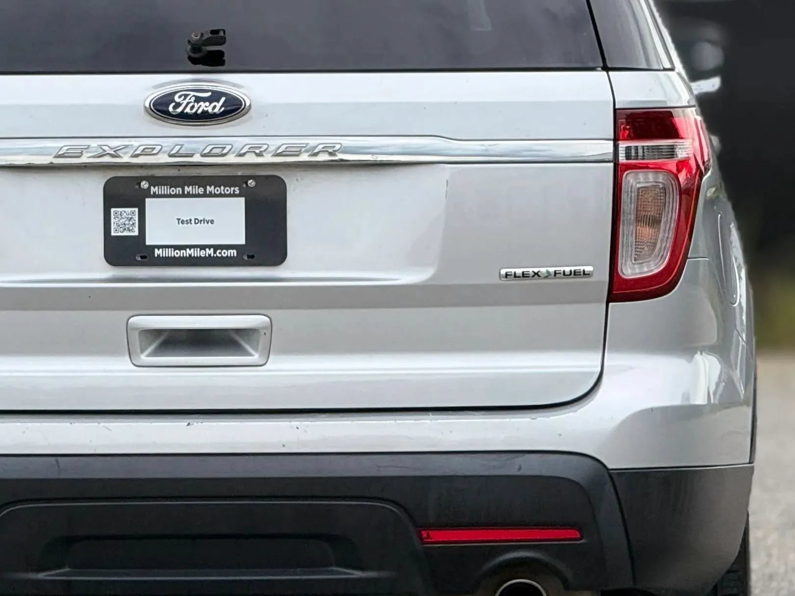Used 2015 Ford Explorer FWD image 14