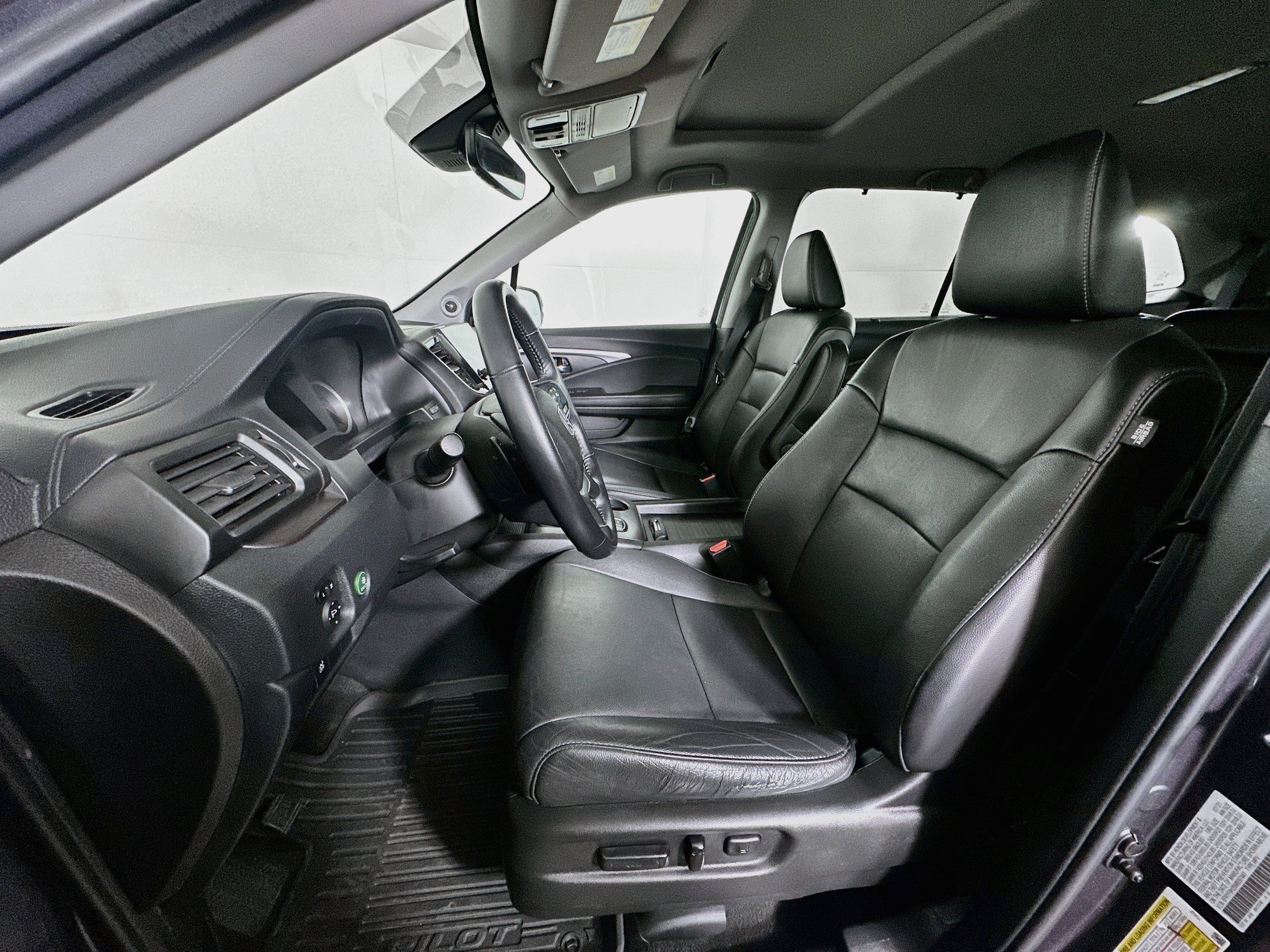 Used 2021 Honda Pilot Special Edition image 13