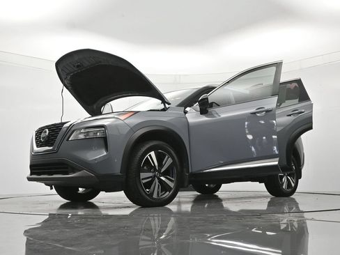 Used 2021 Nissan Rogue SL w/ Premium Package FWD image 50