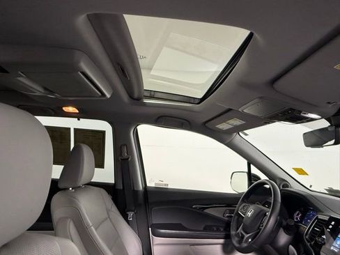 Used 2020 Honda Pilot Elite image 60