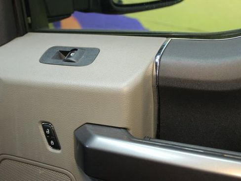 Used 2022 Ford F250 XLT image 9