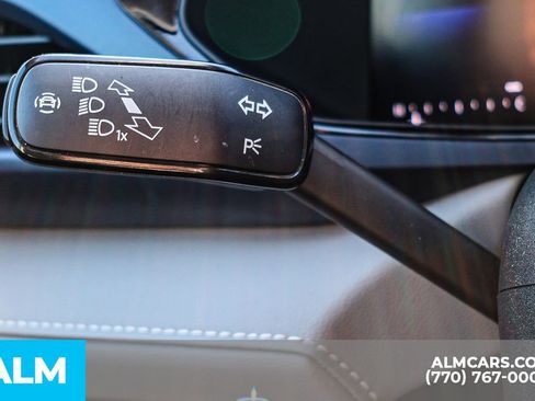 Used 2024 Volkswagen Taos SE image 33