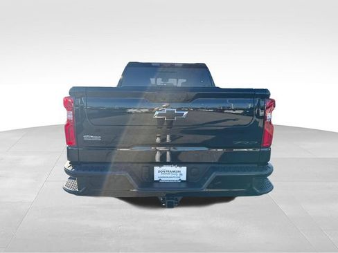 Used 2026 Chevrolet Silverado 1500 ZR2 w/ LPO, Dark Essentials Package AWD/4WD image 4