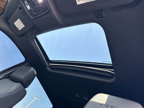 Used 2023 GMC Sierra 1500 AT4 w/ AT4 Premium Package image 33