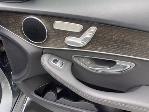 Used 2019 Mercedes-Benz C 300 Sedan image 46