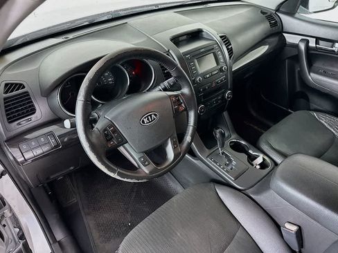 Used 2012 Kia Sorento EX FWD image 2