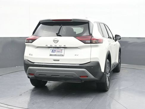 Used 2023 Nissan Rogue SV FWD image 13