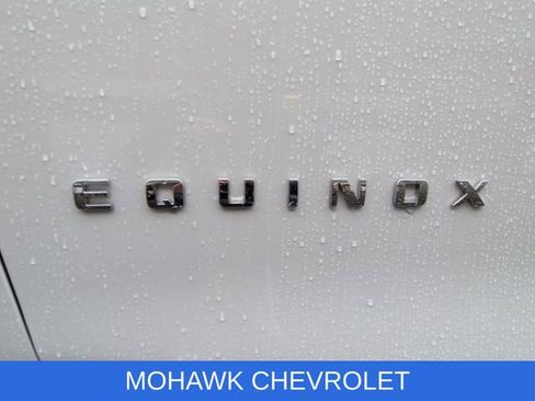 Used 2021 Chevrolet Equinox LS AWD/4WD image 32