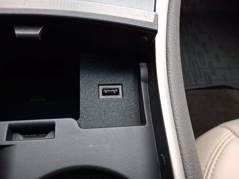Used 2017 Lincoln MKZ Reserve w/ Climate Package AWD/4WD image 35