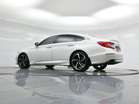 Used 2018 Honda Accord Sport image 48