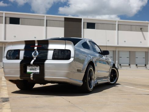 Used 2006 Ford Mustang GT Premium RWD image 50