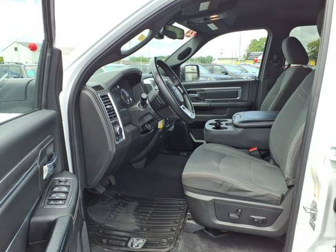 Used 2022 RAM 1500 Classic Warlock w/ Electronics Group AWD/4WD image 10