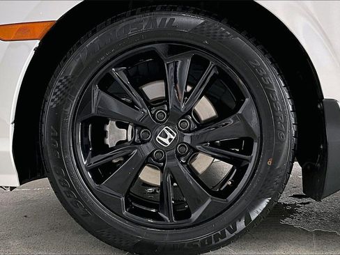 Used 2024 Honda Odyssey Sport image 8